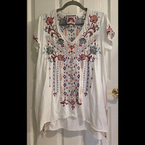 Johnny Was White Short Sleeve Tua embroidered knit drape cotton top, size M